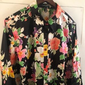 ~* beautiful Lauren Ralph Lauren button up top*~